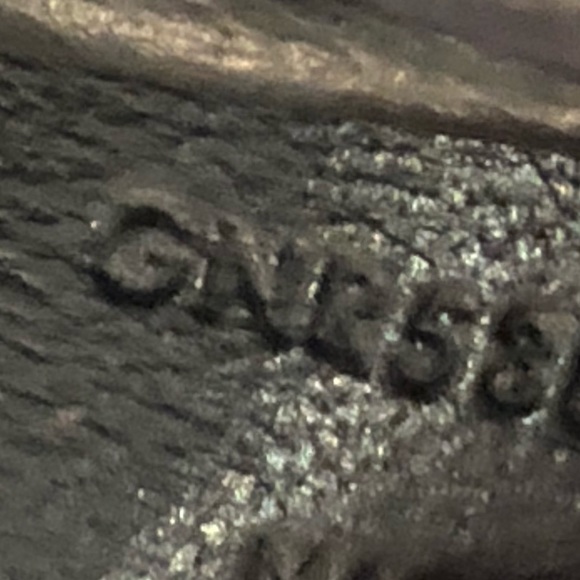 Saint Laurent-Vicky Patent NWT - Picture 12 of 14